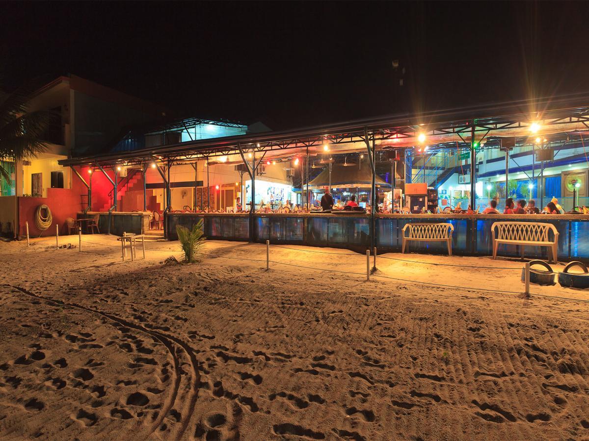 Blue Rock Resort Olongapo Extérieur photo