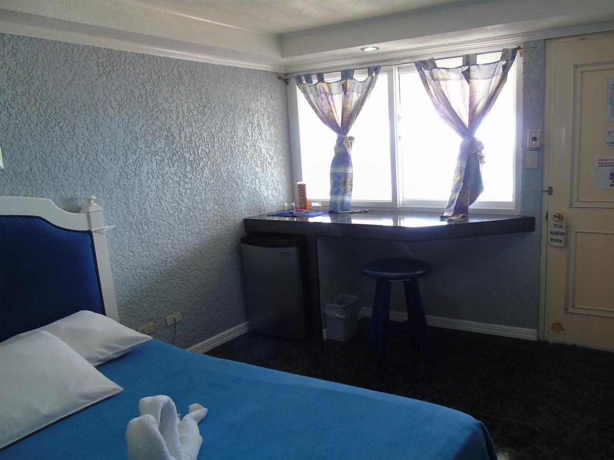 Blue Rock Resort Olongapo Extérieur photo