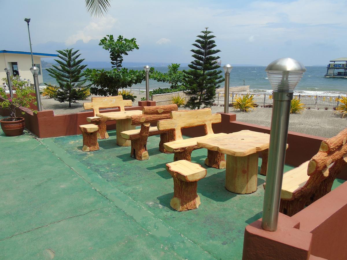 Blue Rock Resort Olongapo Extérieur photo