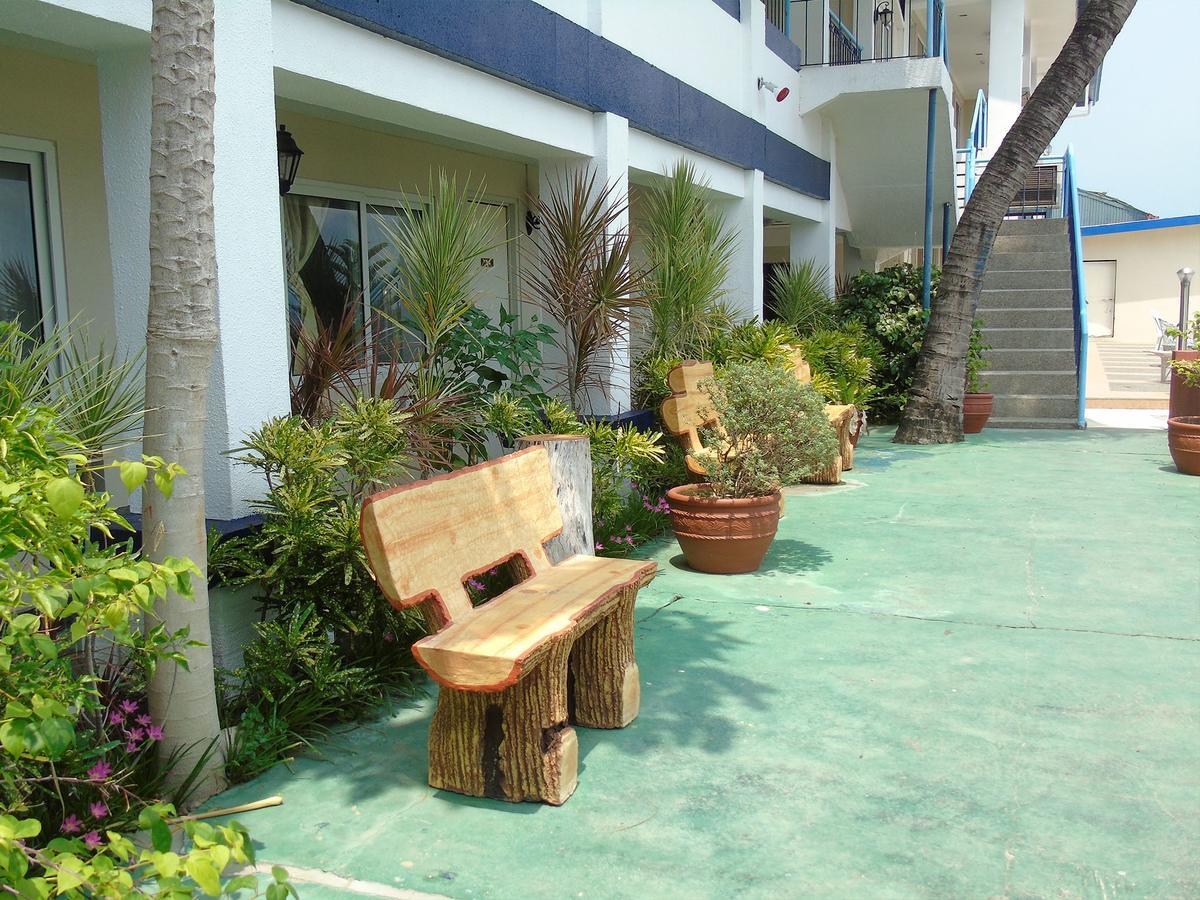 Blue Rock Resort Olongapo Extérieur photo
