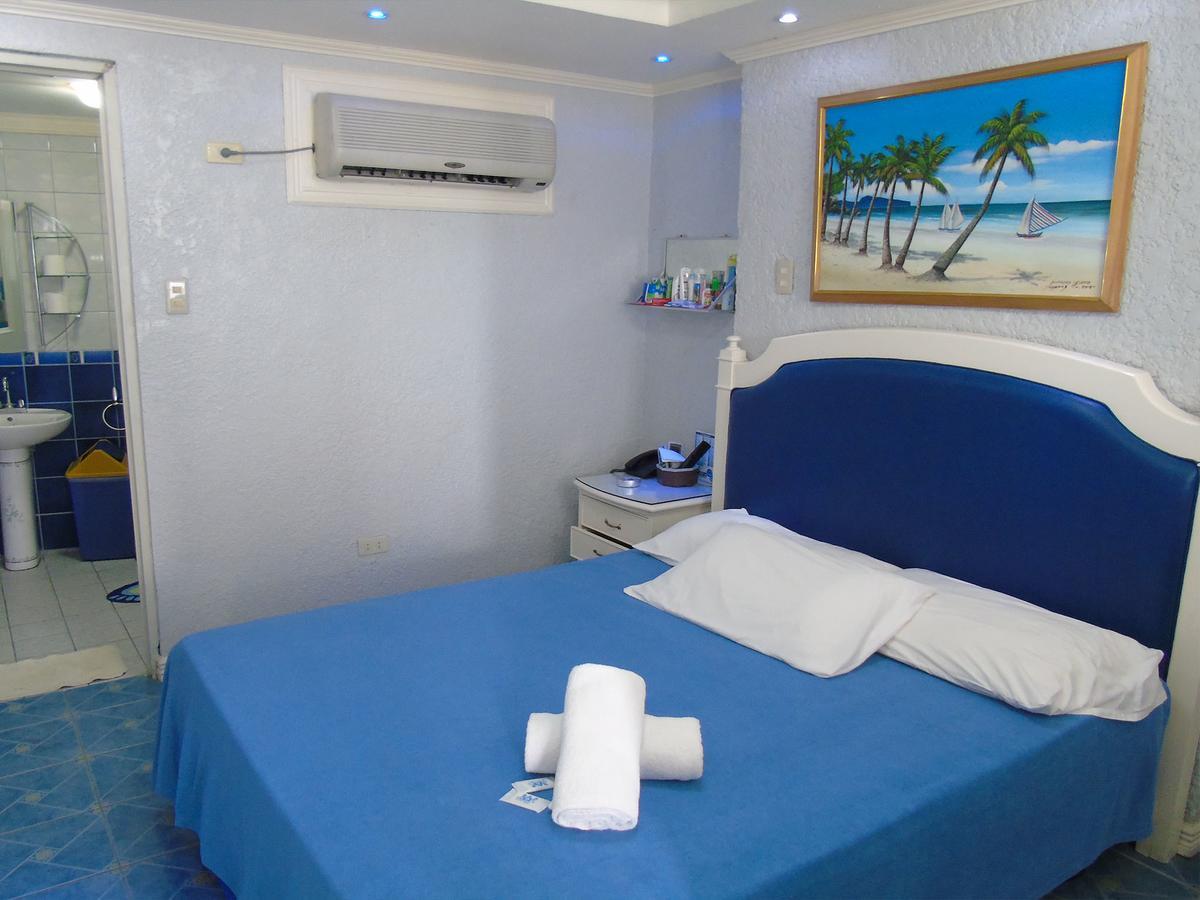 Blue Rock Resort Olongapo Extérieur photo